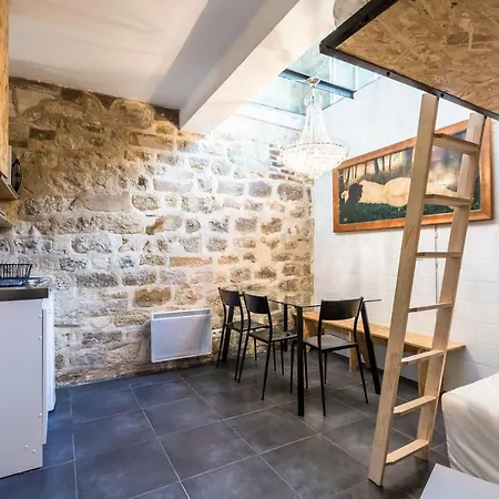 Appartamento Attractive 25 M2 In A District Parigi